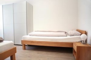 Schlafzimmer mit Einzelbetten